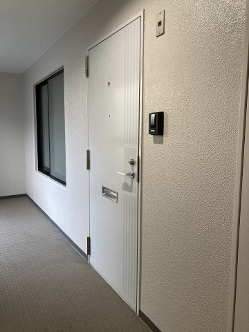 トレフォイルナカノブの玄関