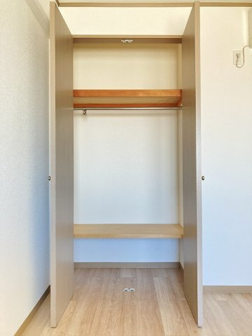 トレフォイルナカノブの寝室|・収納
写真は同間取り7階の参考写真です。