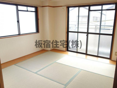 【和室】 | フェニックス板宿 | 畳の上でゆっくりとくつろげる和室です