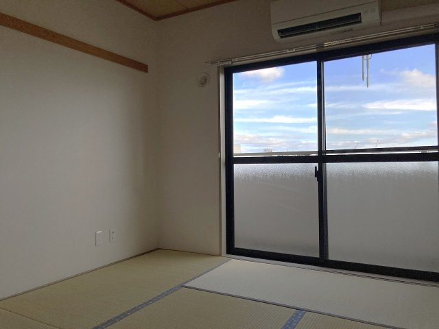 トレフォイルナカノブの和室
