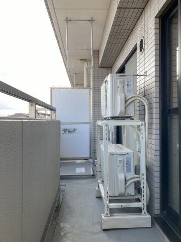 トレフォイルナカノブのバルコニー