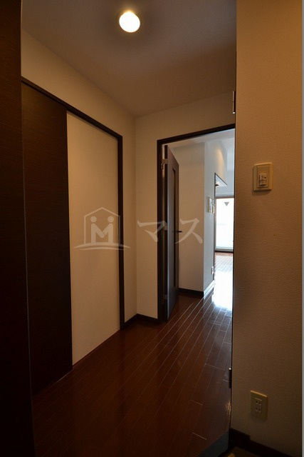 アクアプレイス南堀江の玄関