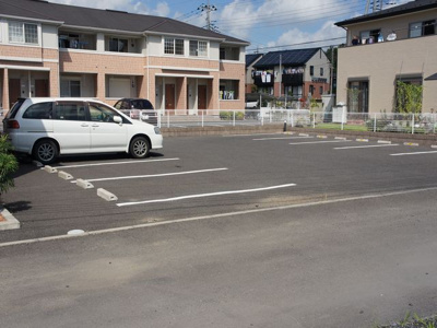 【駐車場】 | リバーサイドヴィラⅡ | 駐車場2台可能です♪