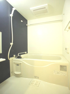 【浴室】 | リバーサイドヴィラⅡ | 浴室換気乾燥機と追い焚き機能付が付いています♪