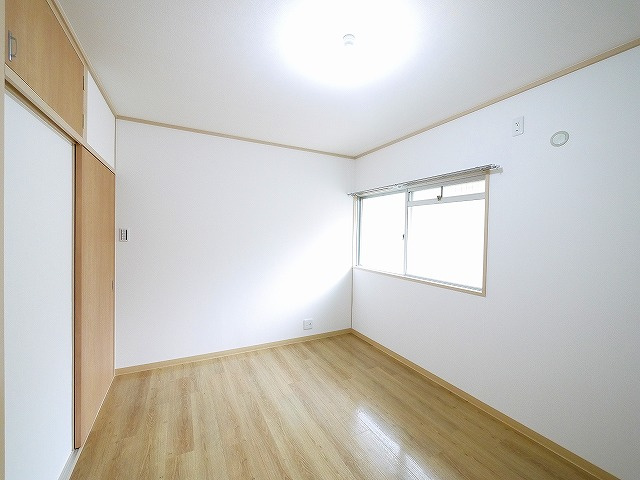 ハイツ108の子供部屋|子供のお昼寝に使えるお部屋です