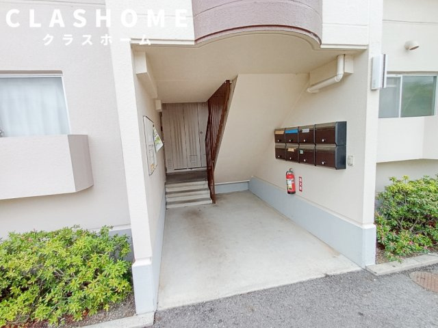 エントピア高須のエントランス