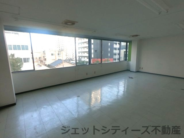 【内装】 | IRIDENビル