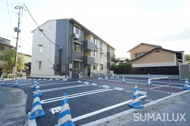 GLANZ.KIの駐車場