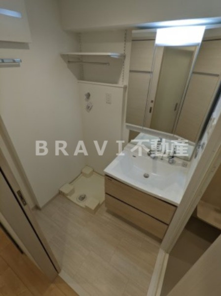 ARTFORM天満橋（アートフォルム天満橋）　BRAVI不動産の洗面所|【ARTFORM天満橋】スペースが確保できる洗面所です