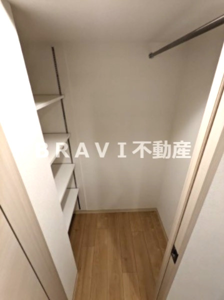 ARTFORM天満橋（アートフォルム天満橋）　BRAVI不動産の玄関|【ARTFORM天満橋】ウォークインシューズボックス