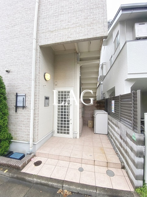 【エントランス】 | ビジュー関町レジデンス |  エントランスです。