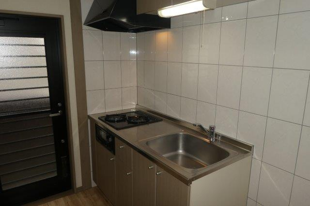 メルヴェールのキッチン|2口ガスコンロ付きシステムキッチン