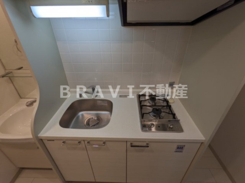 プレサンス谷町アルファ BRAVI不動産のキッチン|【プレサンス谷町アルファ】お料理しやすいキッチンです