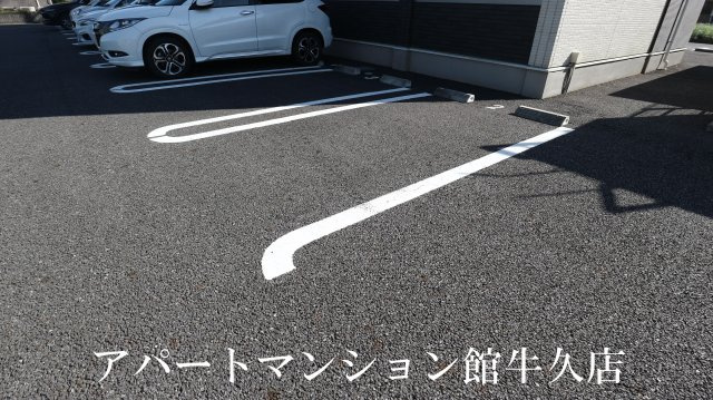 デルフィーノの駐車場|その他