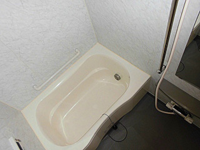 クラッサ元住吉の浴室