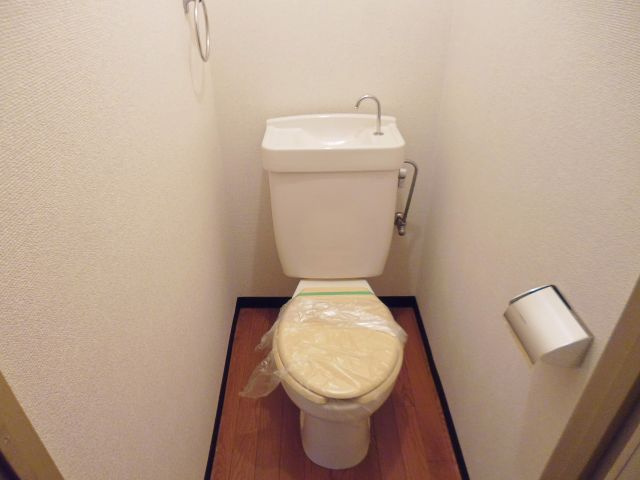 メゾン長尾のトイレ