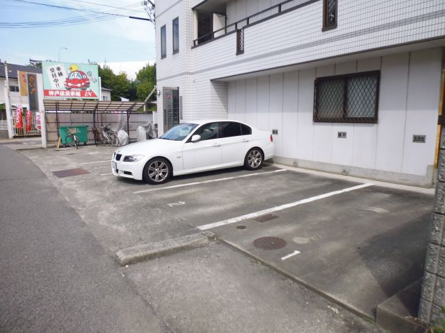 サンシャ2の駐車場