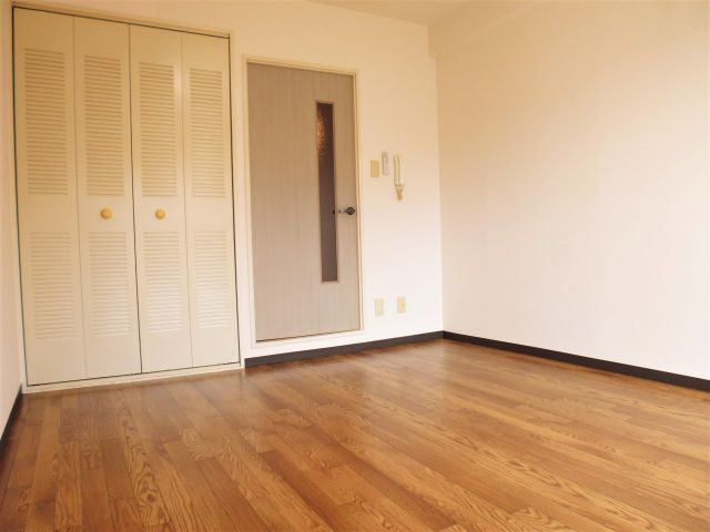 サンシャ2の洋室