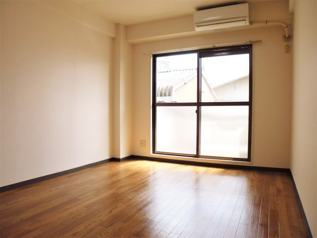 サンシャ2の洋室