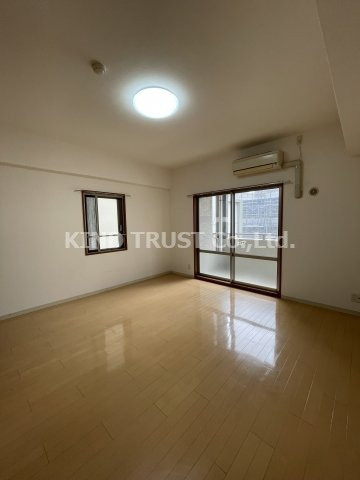 ダイドーメゾン大阪堂島の居間・リビング|使いやすい居間です