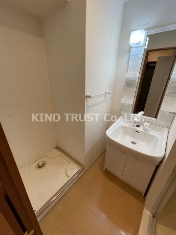 ダイドーメゾン大阪堂島の洗面所|忙しい朝には欠かせない洗面所です