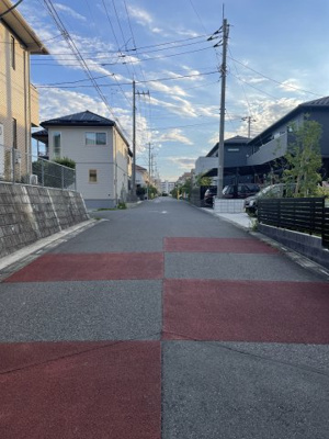 【前面道路含む現地写真】 | 船橋市小室町中古戸建 | 前面道路の現地写真です