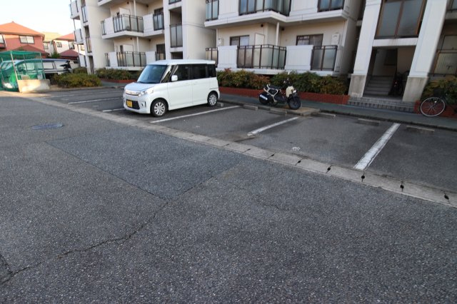 サンポート池上の駐車場