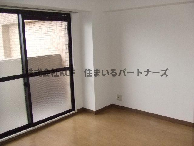 サンセーヌ中央町の内装|明るい室内です