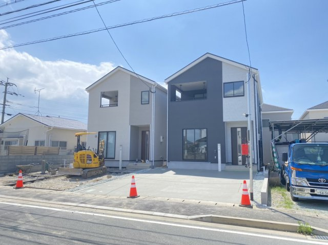 大牟田市天領町２丁目の新築一戸建の前面道路含む現地写真