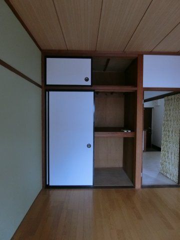 マルタカコーポの和室