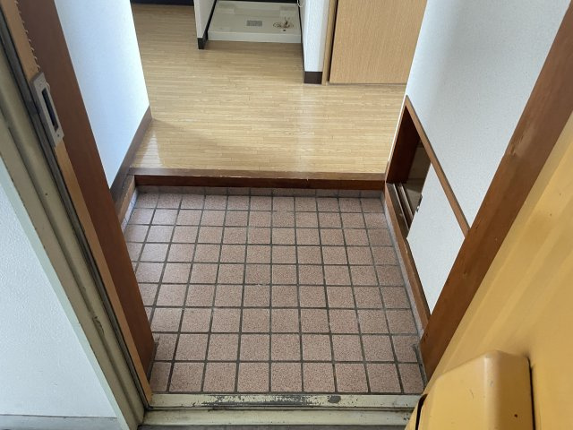 半田コーポの玄関|落ち着いた玄関です