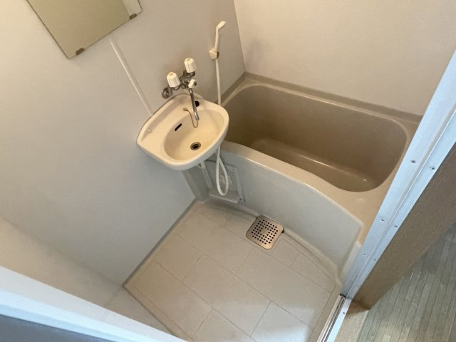 半田コーポの浴室|お風呂です
