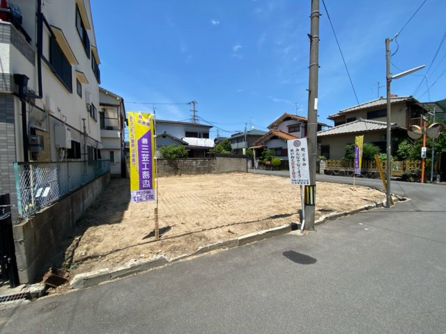 グラッド・タウン大東市明美の里町（建築条件付き土地）の前面道路含む現地写真|■前面道路は約6.０ｍで駐車も楽々です♪♪