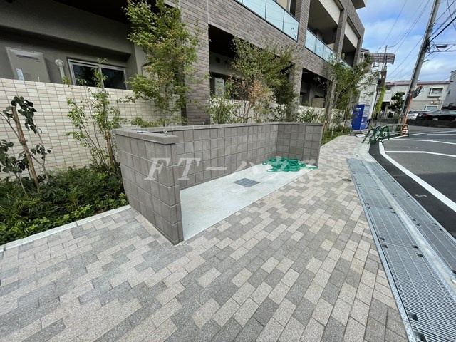 エストレヤのエントランス