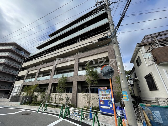 エストレヤの外観