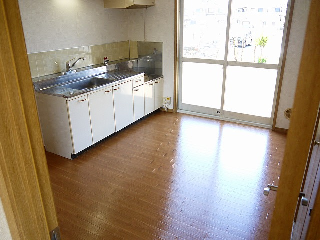 エステートピア二階堂の居間・リビング|おしゃれな居間です