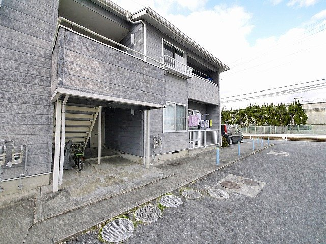 エステートピア二階堂のその他共用部分|出入りのしやすい共用部分です