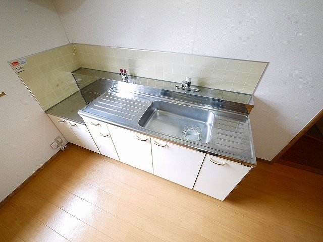 エステートピア二階堂のキッチン|使いやすいキッチンです