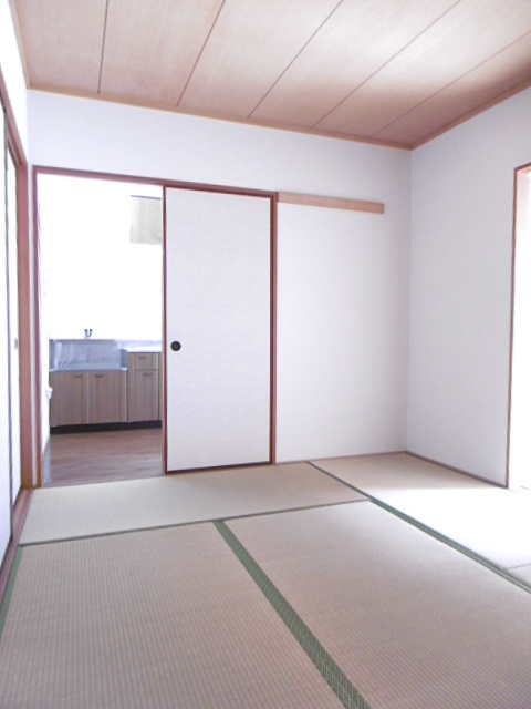 アーバンライフ津福【10,000円キャッシュバック対象物件】の和室|和室があると、家にあたたかい雰囲気が生まれます