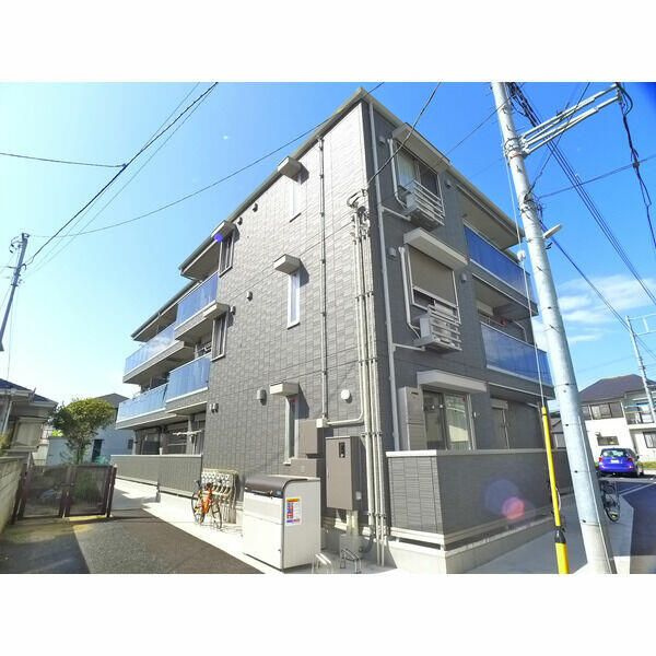 ソレイユ幕張の外観