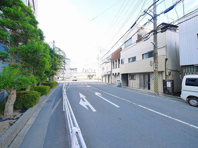 生駒市本町店舗戸建の周辺