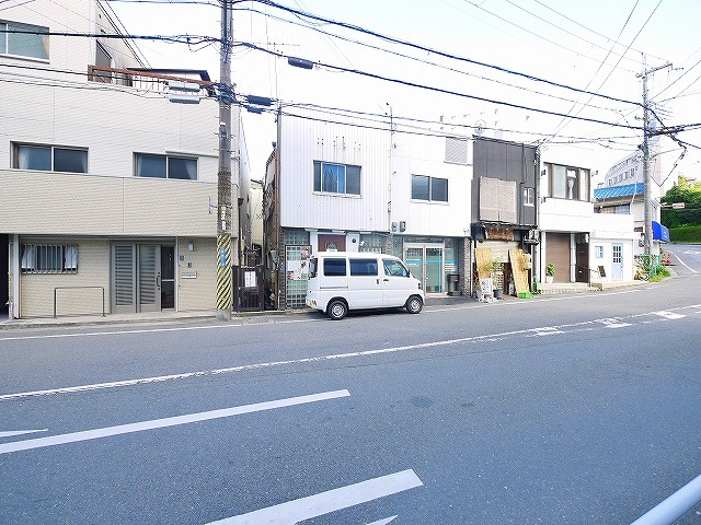 生駒市本町店舗戸建の外観