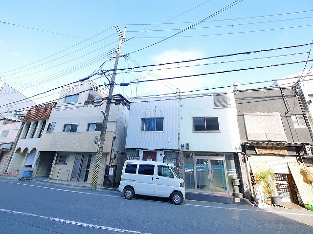 生駒市本町店舗戸建の外観