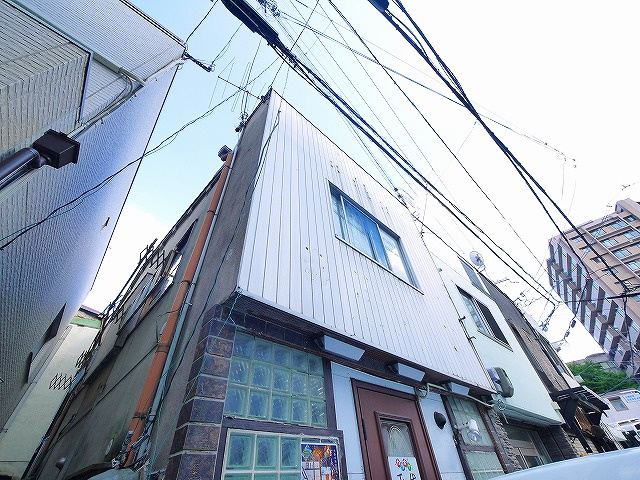 生駒市本町店舗戸建の外観
