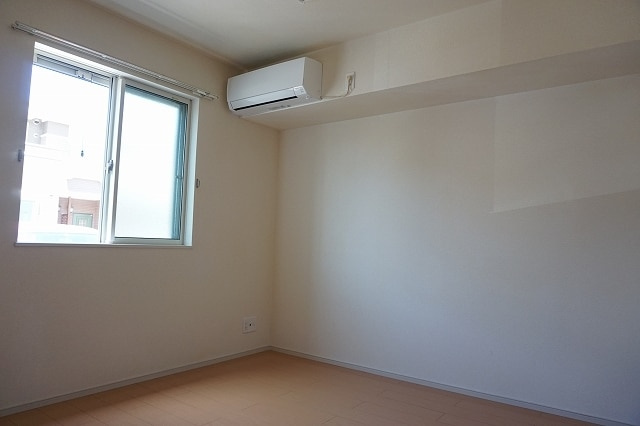 パッシィオーネMの洋室