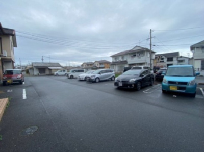 【駐車場】 | ロイヤルヒルズ　Ａ棟