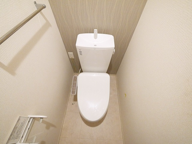 カーサアレーズのトイレ|落ち着いたトイレです