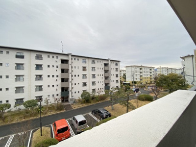 【展望】 | 中登美団地B棟