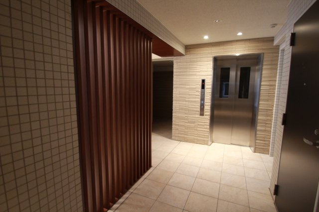 【エントランス】