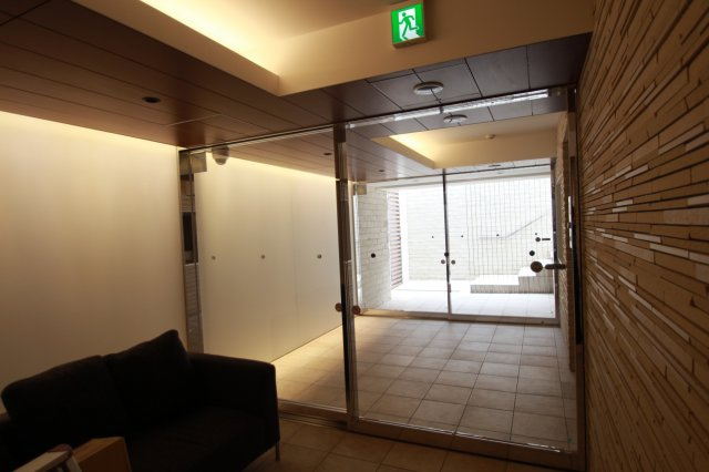 【エントランス】